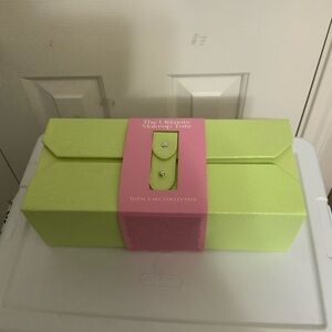 NWT Macy's The Ultimate Makeup Tote